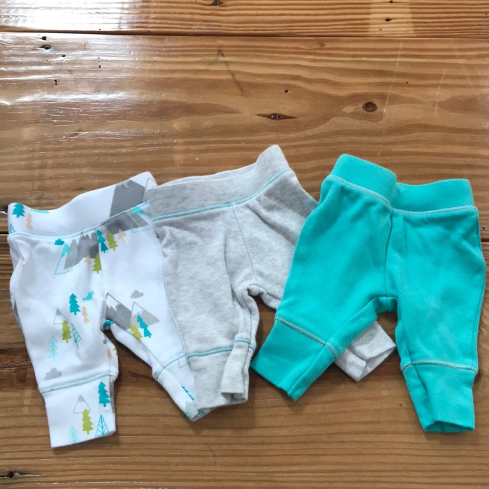 3 pants - size: Preemie